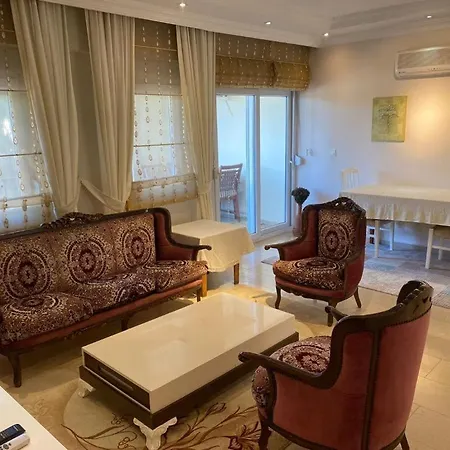 Апартаменты Lovely Sea View 2br
