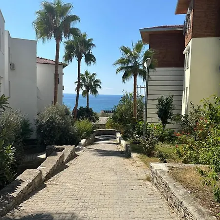 Lovely Sea View 2br Апартаменты *
